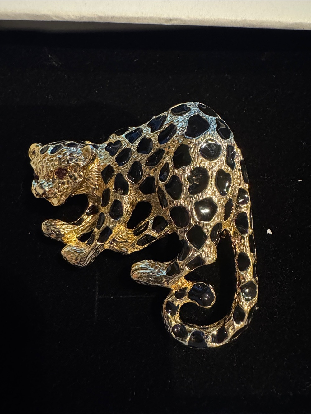 Vintage signed Park lane Cat Gold and Black Leopard Brooch Pin -